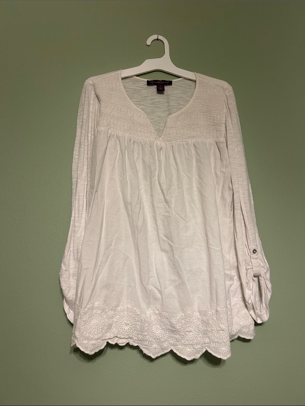 White Embroidered V-Neck Gloria Vanderbilt Peasant Top